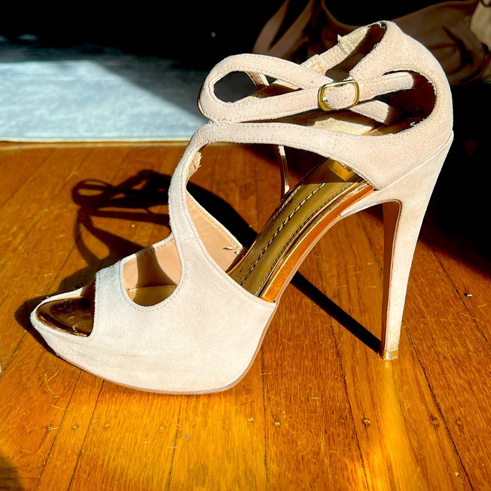 SOLD - Dolce Vita High Heels